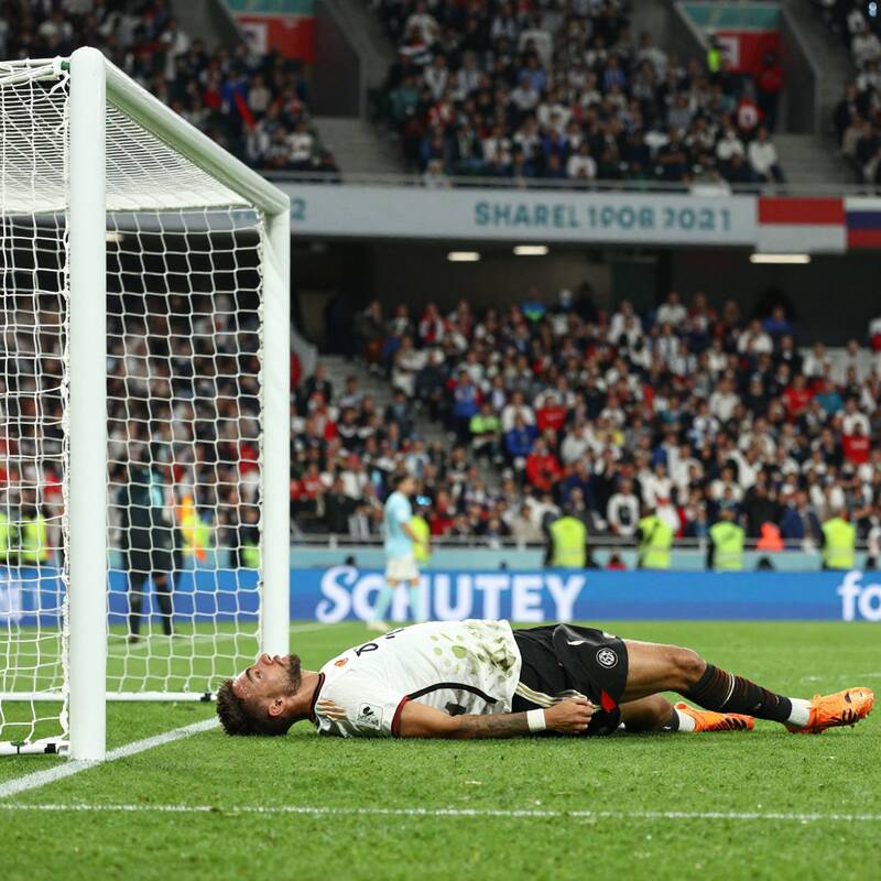 Cú sốc luân lưu: Đức lần đầu gục ngã trên chấm 11m tại World Cup, Paraguay làm nên lịch sử - 2055